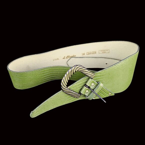 Vintage Avocado Green Leather Statement Belt Brass Buckle USA 27–31 Small - Picture 6 of 13